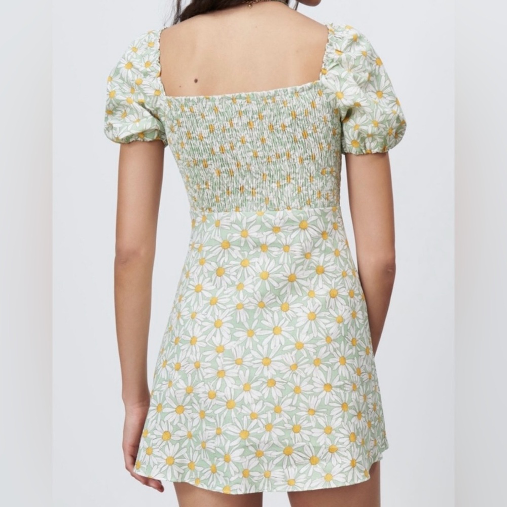 Daisy Print Dress - Picture 3 of 4